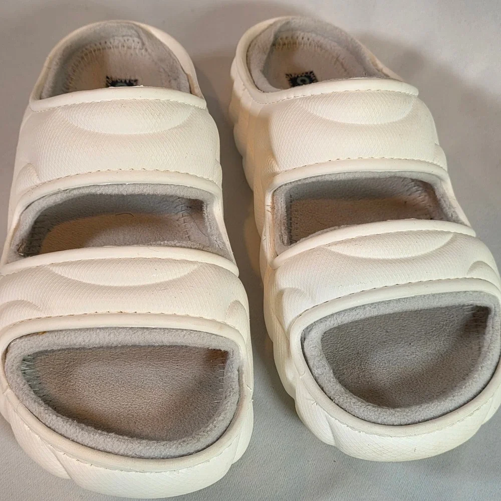 Crocs Classic Cozzzy Overpuff Chalk White Sandal Mens 10 Lined Dual Strap Slides